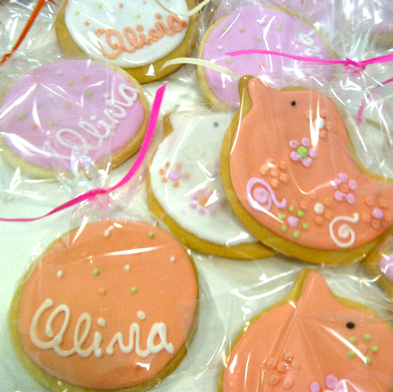 Olivia2 Dulce Olivia en blanco, rosa y pomelo